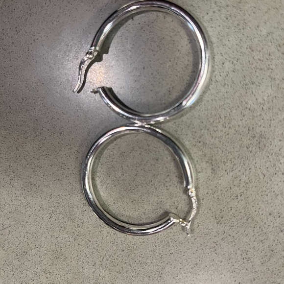 Silver earrings - Picture 2 of 5